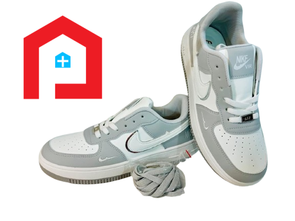 Nike স্নিকার্স